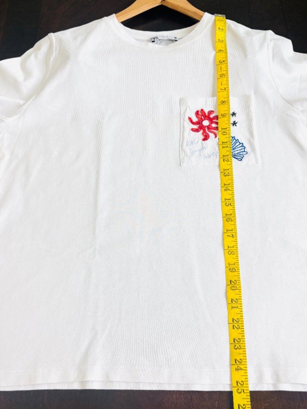 Zara White Embroidered Beaded Pocket Tee Coastal Sun Shell Graphic T-Shirt Sz M - Picture 7 of 8